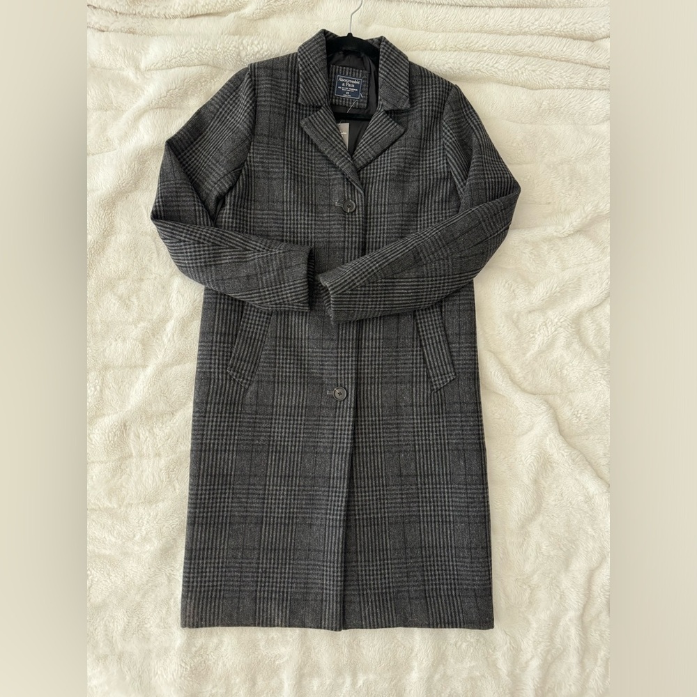 Abercrombie & Fitch Gray Plaid Pea Coat